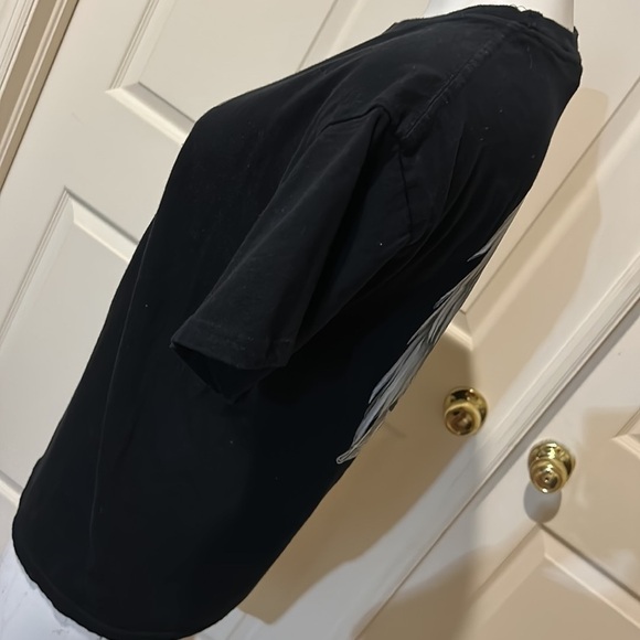 Keya unisex Small Black T - Picture 4 of 8